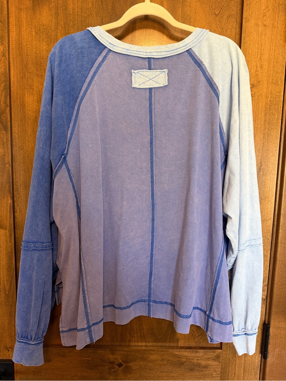 Bluevelvet color block top size M oversized fit NEW - Picture 2 of 3